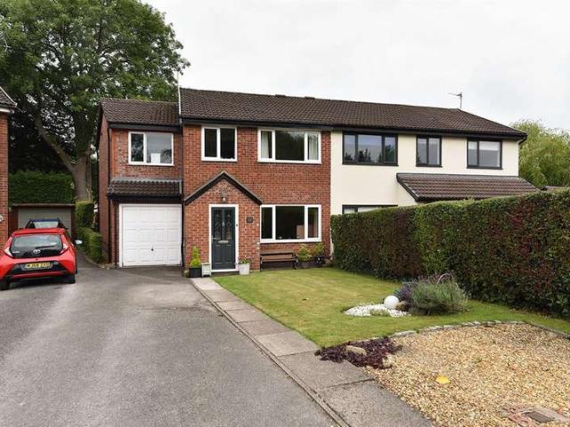 Farm for sale in Broken Cross, Macclesfield