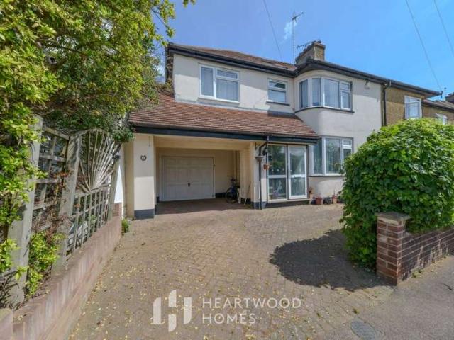 Farm for sale in St Albans, Five Acres
