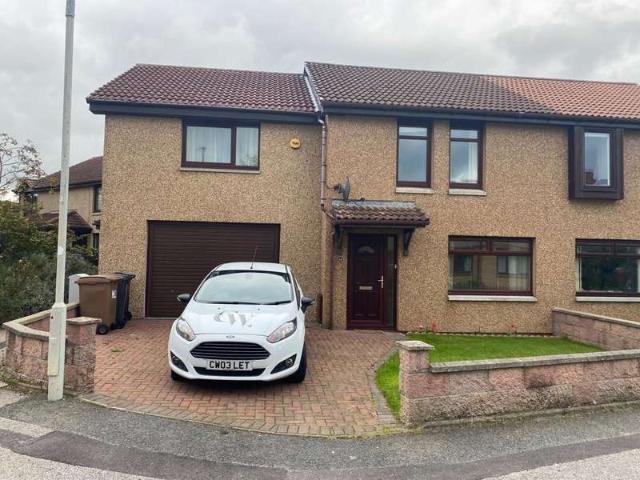 Farm for rent in Ballindoch, Scotland