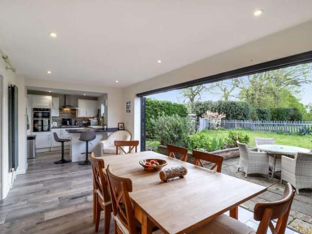 Farm for sale in Heol-las, Surrey