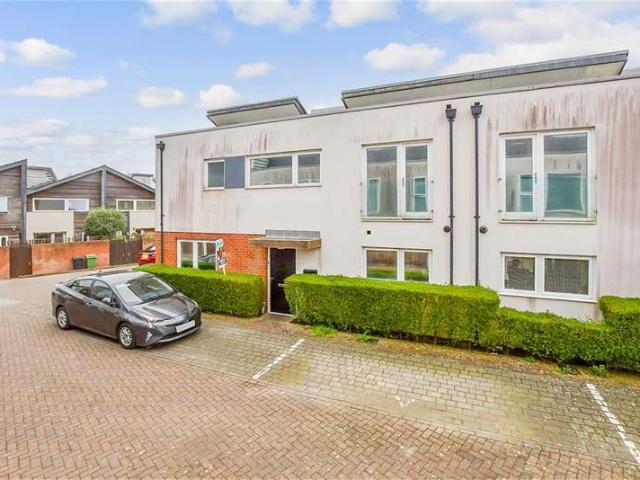 Farm for sale in Midway, Kent