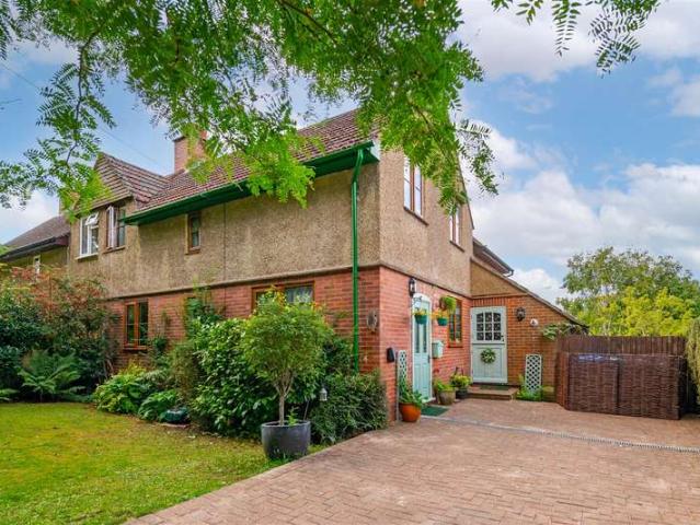 Farm for sale in Nutfield, Hillview
