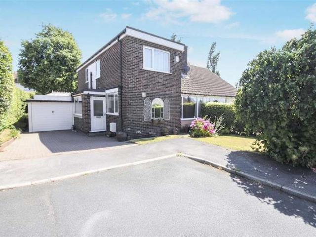 Farm for sale in Garforth, West Yorkshire