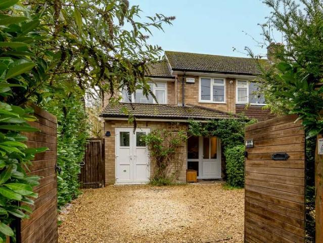 Farm for sale in Berrick Salome, Oxfordshire