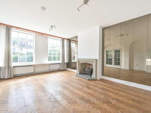 Semi Detached House for sale in Hampstead, West Hampstead