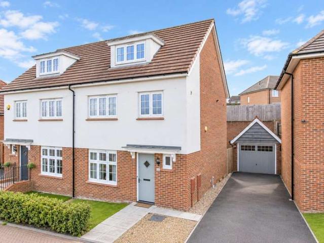 Farm for sale in Pinders Heath, West Yorkshire