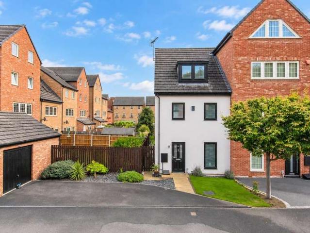 Farm for sale in Ackworth Moor Top, Wakefield