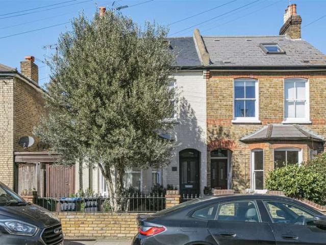 Farm for sale in Norbiton, Greater London
