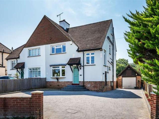 Farm for sale in Oxted, Hillview