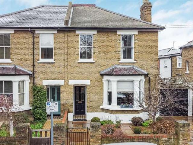 Farm for sale in Norbiton, Greater London