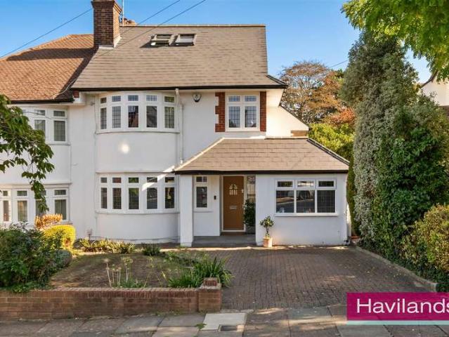 Farm for sale in Winchmore Hill, Greater London