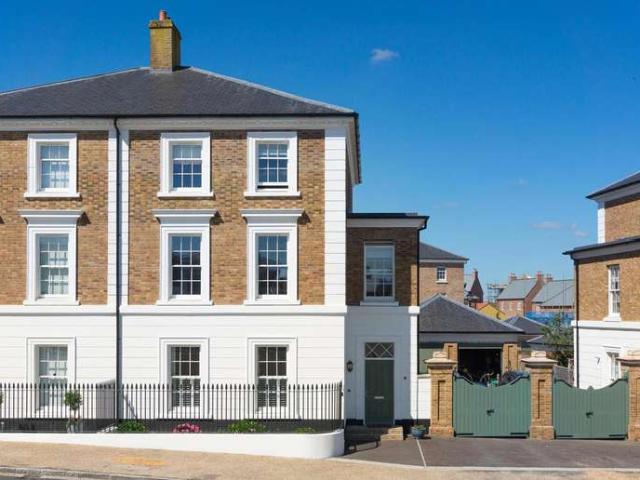 Farm for sale in Poundbury, Fordington