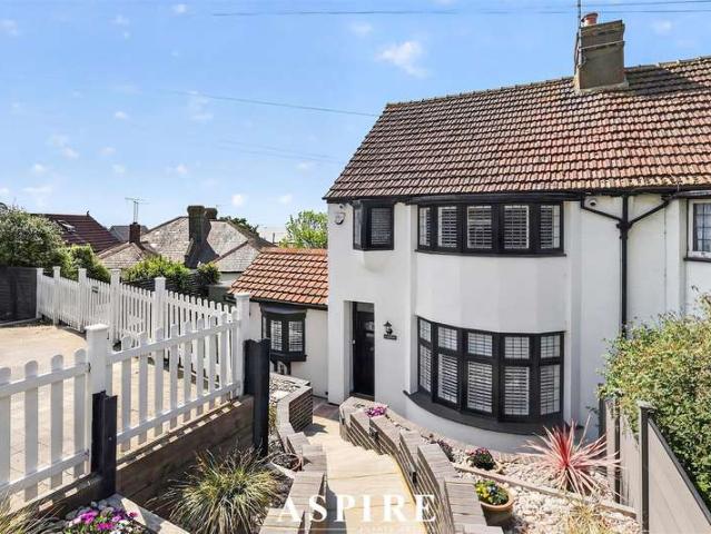 Farm for sale in Alton Barnes, Isle Of Man