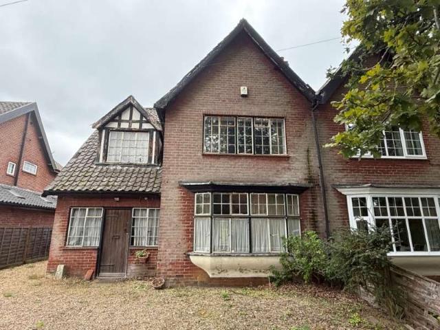 Farm for sale in Eaton Rise, East Bank