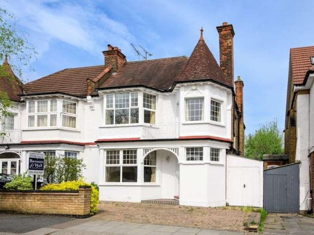 Farm for sale in Fallow Corner, Greater London