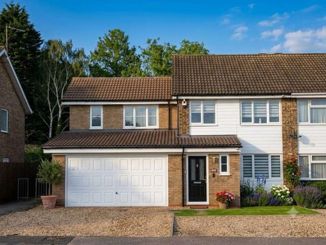 Farm for sale in Poets Estate, Milton Keynes