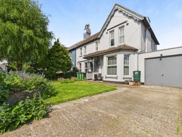 Farm for sale in Folkestone