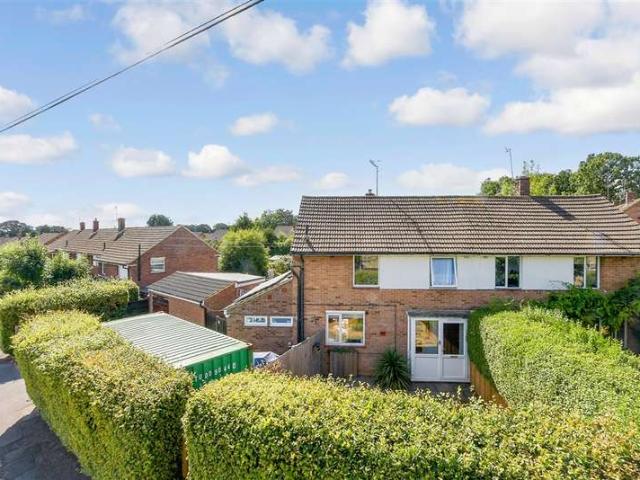 Farm for sale in Woodhatch, Red Hill
