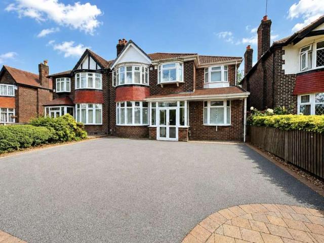 Farm for sale in Ashton upon Mersey, Trafford Park
