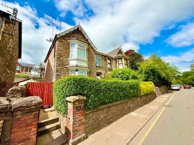 Farm for sale in Pontnewynydd, Abersychan