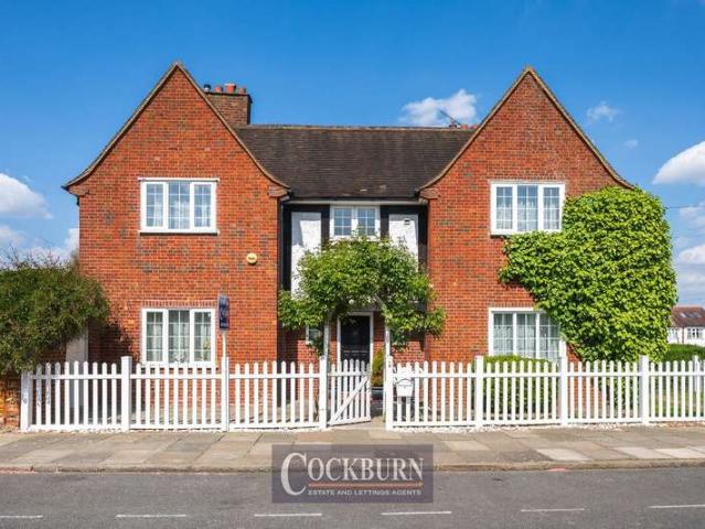 Farm for sale in New Eltham, Greater London