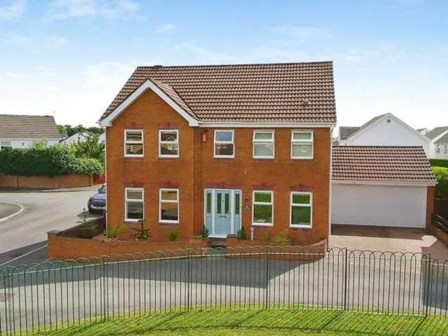 Farm for sale in The Knap, Barry