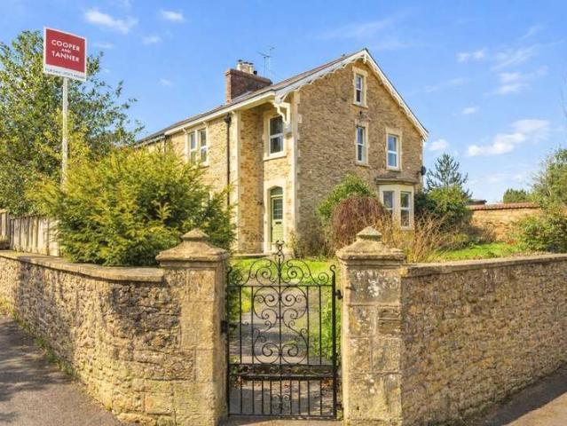 Farm for sale in Frome