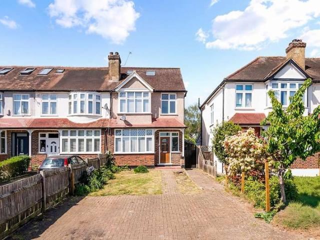 Farm for sale in Worcester Park, Greater London