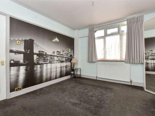 Farm for sale in London Borough of Sutton, Greater London