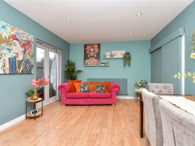 Farm for sale in Grove Park, Oad Street