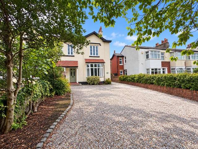 Farm for sale in Meols Cop, Southport