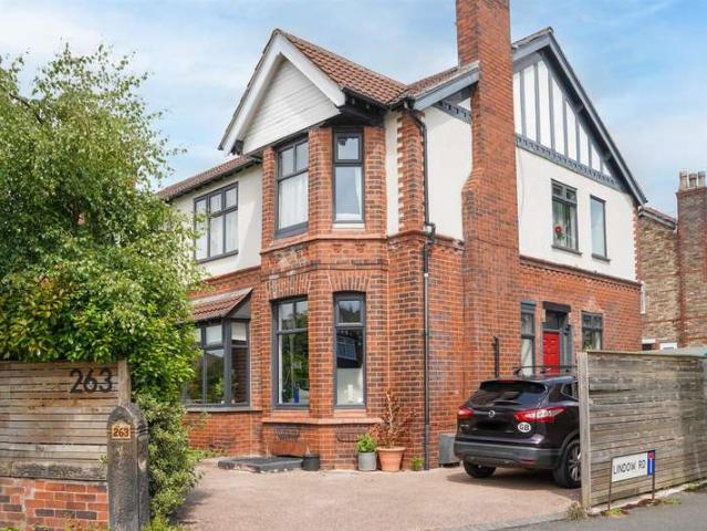 Farm for sale in Old Trafford, Trafford Park