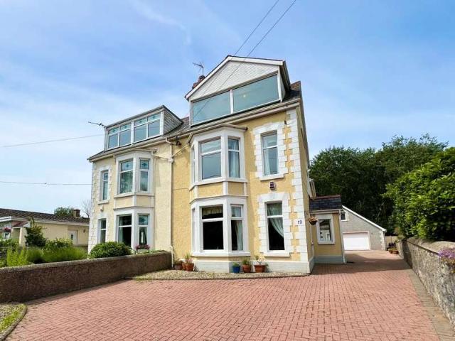 Farm for sale in Porthcawl, Newton