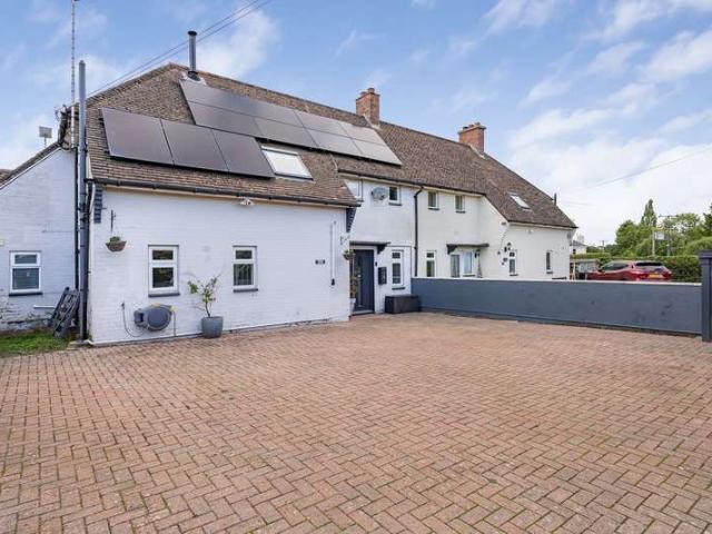 Farm for sale in Marsh Green, Budlake