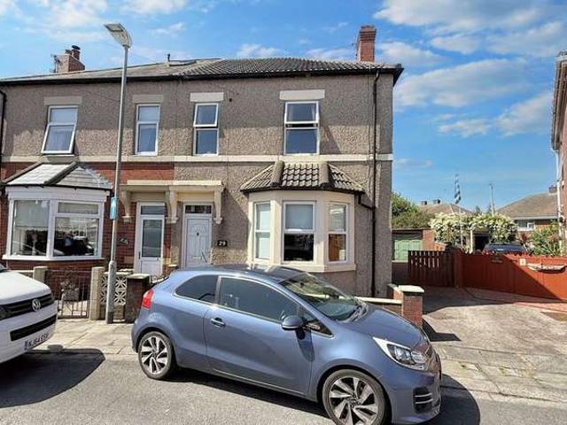Farm for sale in Newbiggin by the Sea, Northumberland
