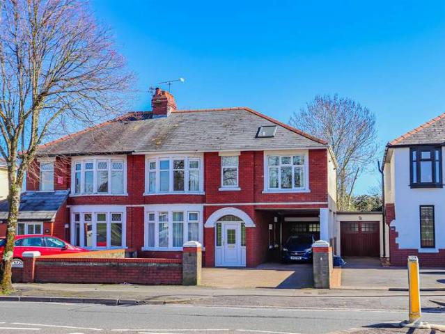 Farm for sale in Colcot, Barry
