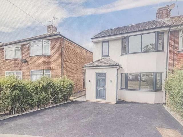 Farm for sale in Elstree and Borehamwood, Borehamwood