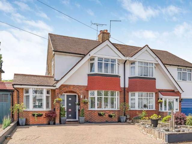 Farm for sale in London Borough of Croydon, Greater London