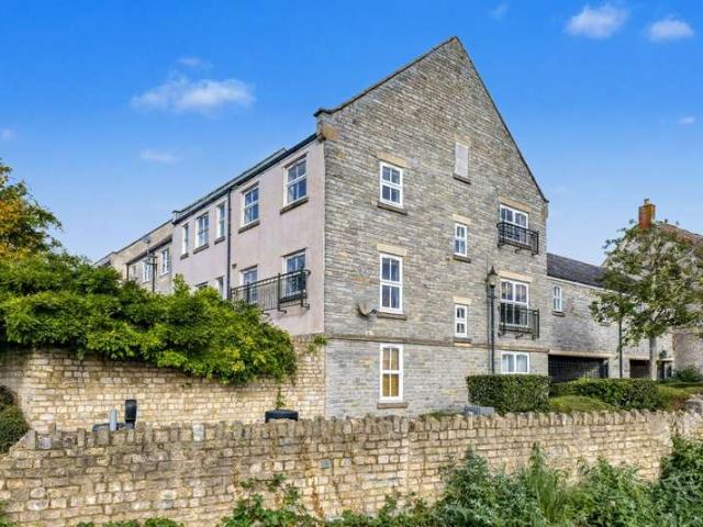 Townhouse for sale in Wells, Somerset