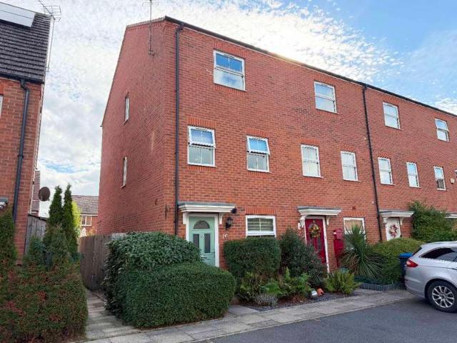 Farm for sale in Longbridge, Warwick