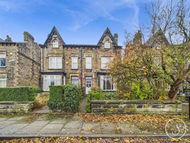 Farm for sale in Whitkirk, Colton