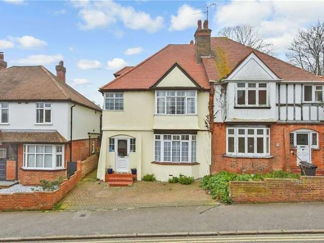 Farm for sale in Upton, Acol