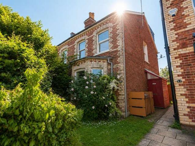 Farm for rent in Newtown, Reading