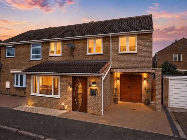 Farm for sale in Hanslope