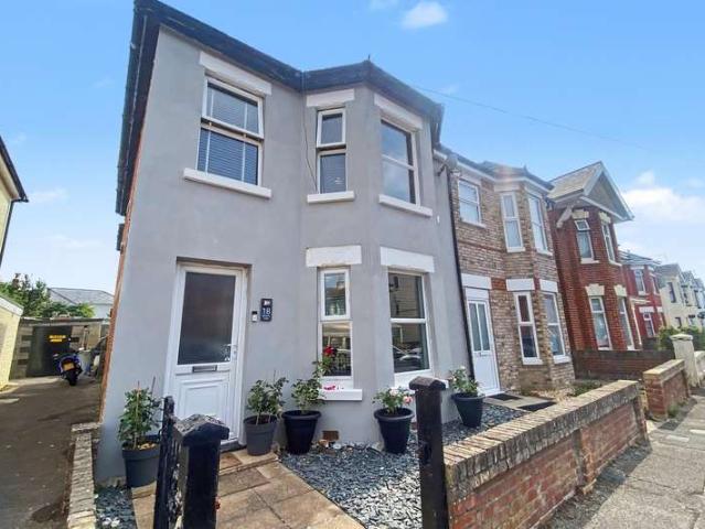 Farm for sale in Pokesdown, Bournemouth