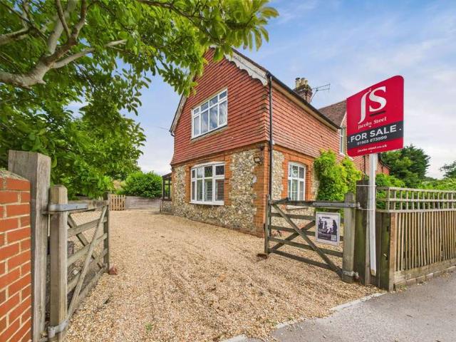 Farm for sale in Nepcote, Clapham