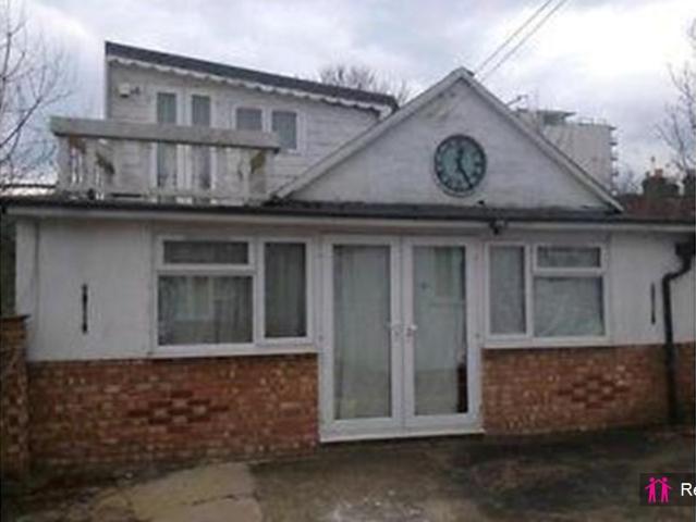 House for rent in London Borough of Hounslow, Osterley