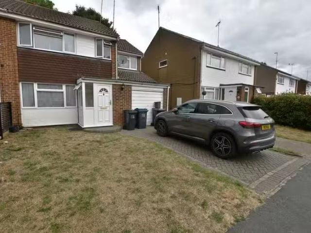 House for rent in London Borough of Croydon, Selsdon