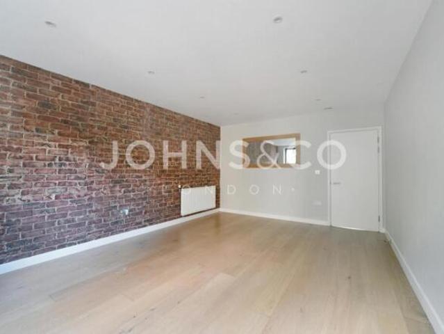 Farm for rent in Brentford, Greater London