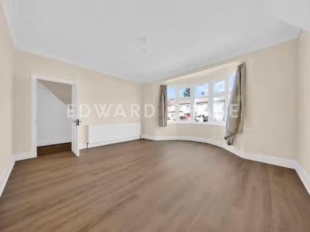 House for rent in Ilford, Greater London